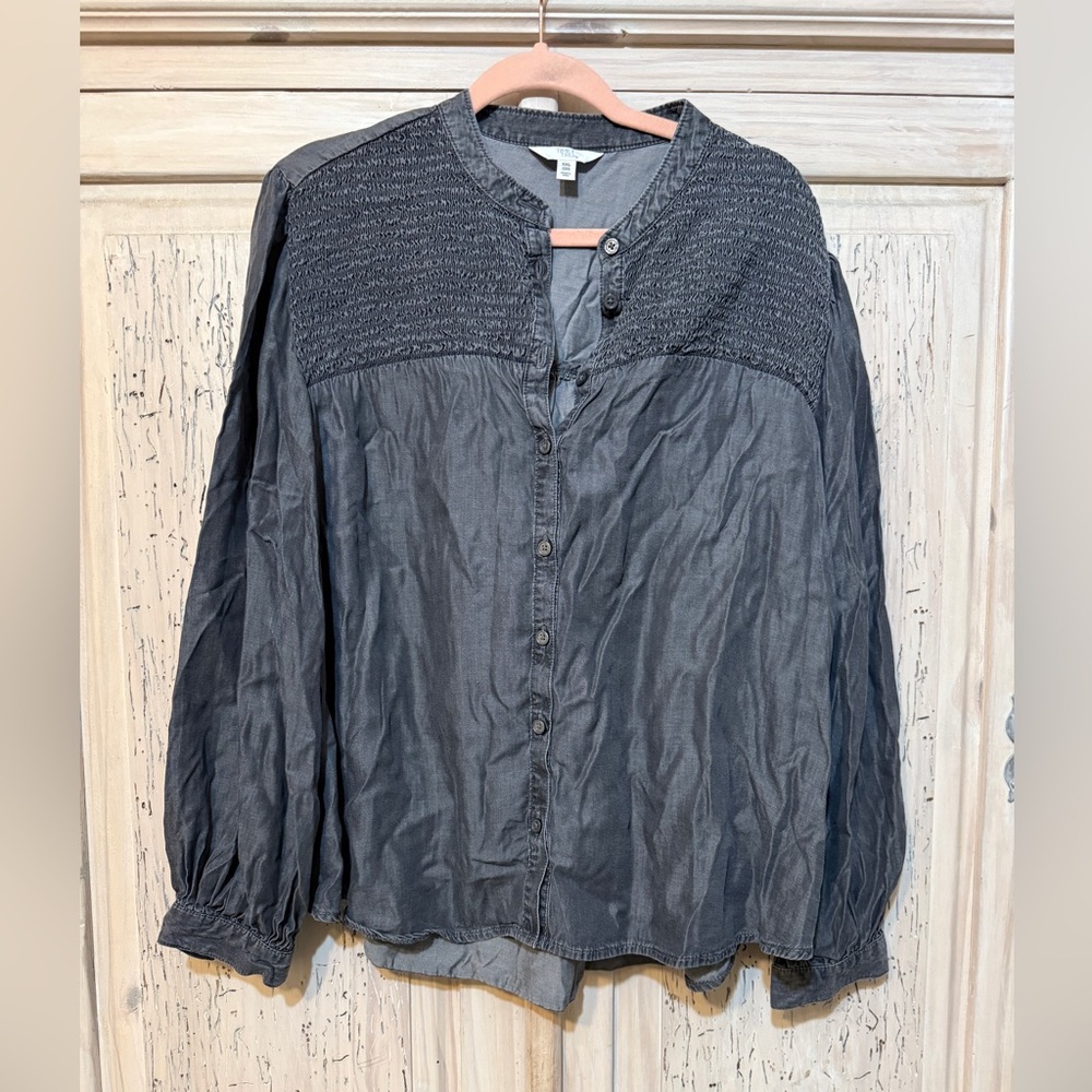 Time and Tru Charcoal Button-Up Shirt